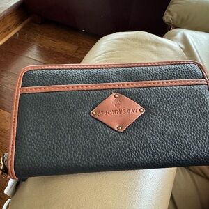 St. John's Bay Black Zip Wallet with Brown Trim